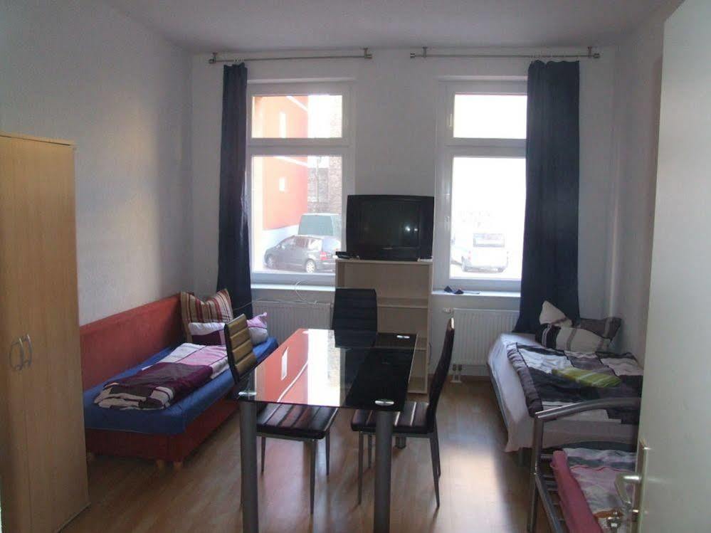 Hostel Im Medizinerviertel Halle  Eksteriør bilde