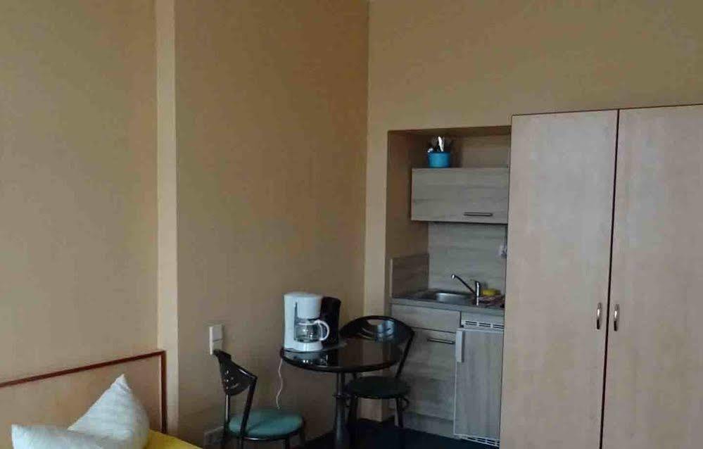 Hostel Im Medizinerviertel Halle  Eksteriør bilde