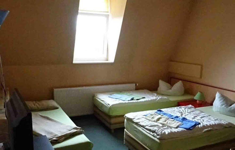 Hostel Im Medizinerviertel Halle  Eksteriør bilde
