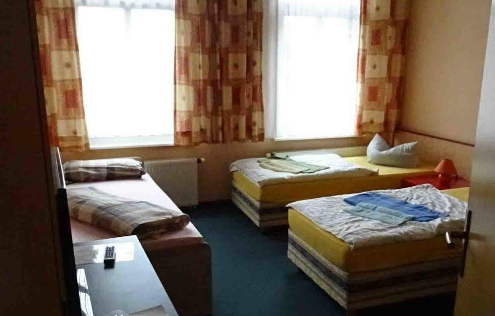 Hostel Im Medizinerviertel Halle  Eksteriør bilde