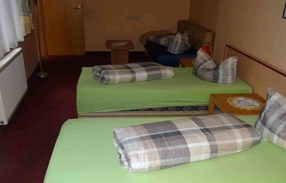 Hostel Im Medizinerviertel Halle  Eksteriør bilde